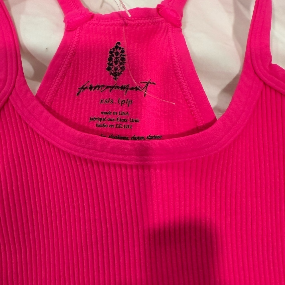 FREE PEOPLE MOVEMENT Happiness Runs Crop Tank IN IN HOT PINK - Picture 13 of 14